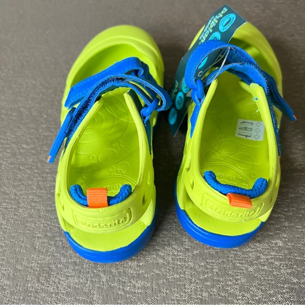 Stride Rite Made2Play Phibian Boys Sandals Size 11 Lime Green Blue NIB